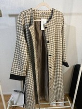 Houndstooth Robe Coat - Women's Grey & White Black leather Belt By Tavin Size 14