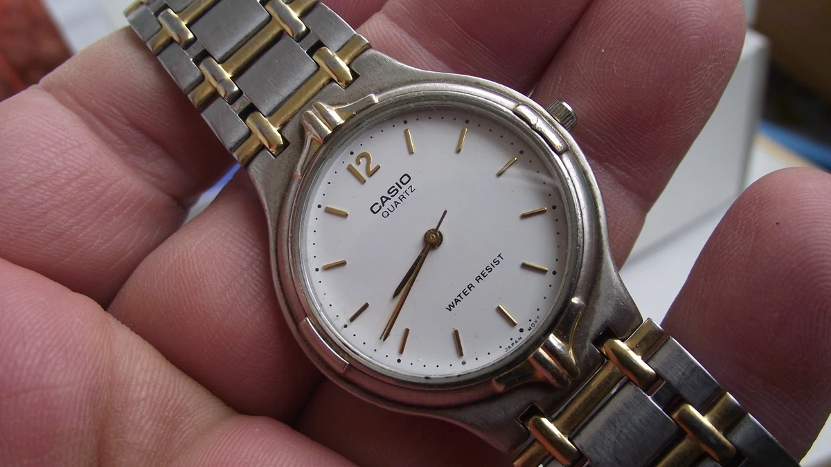 Casio quartz best sale original