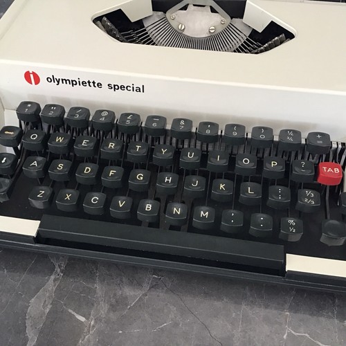 Máquina de escribir Olympiette Special Vintage - Probada funcionando - Imagen 5 de 18