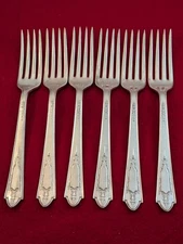Set Of 6 National Silver Co NTS62 Silverplate Scroll Wreath Dinner Forks 7 1/2"