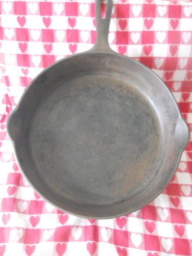 Vintage GRISWOLD NO 8 Cast Iron 10 1/2" Skillet SMALL BLOCK LOGO FOR RESTORATION
