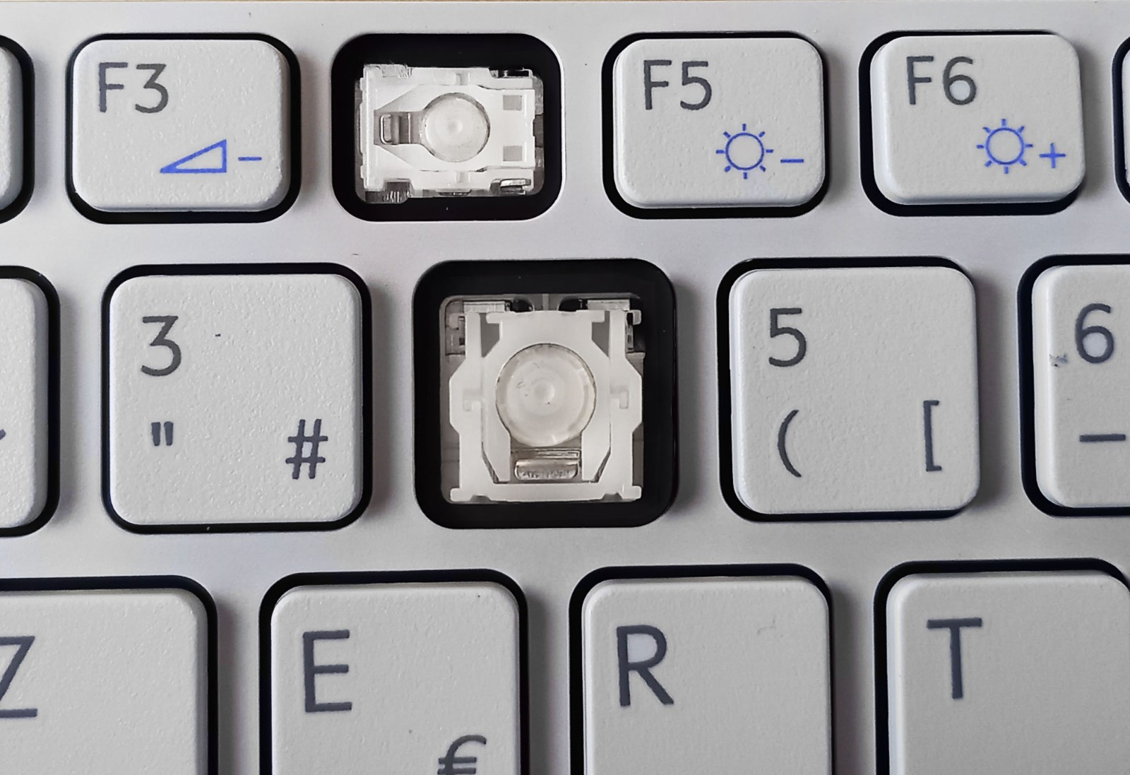 Touche de Clavier Français pour SONY VAIO SVE15 / SVE17 - BLANC