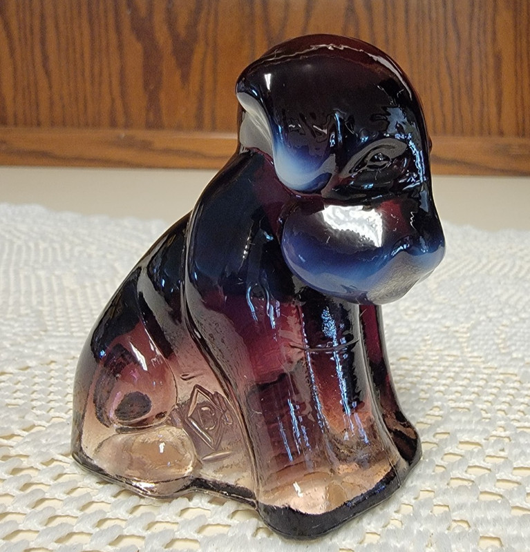 Boyd Art Glass POOCHE Dog in CRANBERRY#136 Made8-13-01