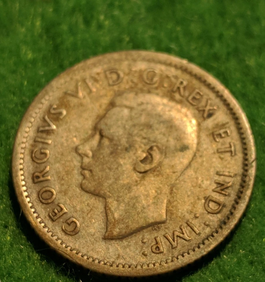 1939 Canadian Silver Dime – VF20 • WWII Period Coin • 80% Silver • KM# 33 - Image 4 of 4