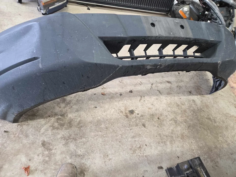 19 FORD TRANSIT 250 Front Bumper (No Shipping) Foto 4 de 4