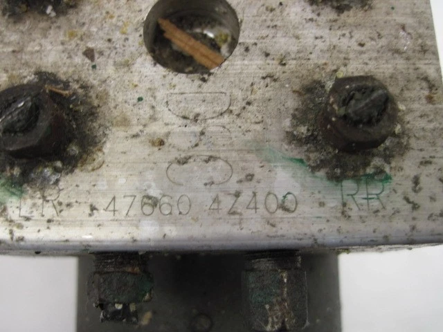 BOMBA ABS NISSAN SENTRA 2003 2004 2005 2006 2.5 476604Z400 715669 Foto 3 de 4