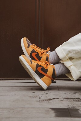 dunk high dark curry