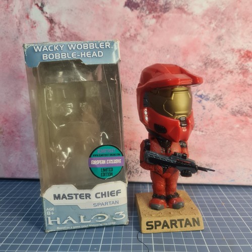 HALO Spartan crimson colour PVC bobble-head 16cm Funko Wacky Wobbler - Imagen 3 de 6