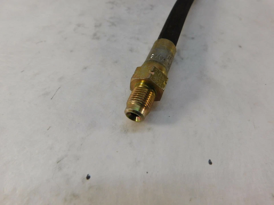 Резьба правого шланга переднего тормоза VW Volkswagen Dasher 1973-1977 - Изображение 3 из 4