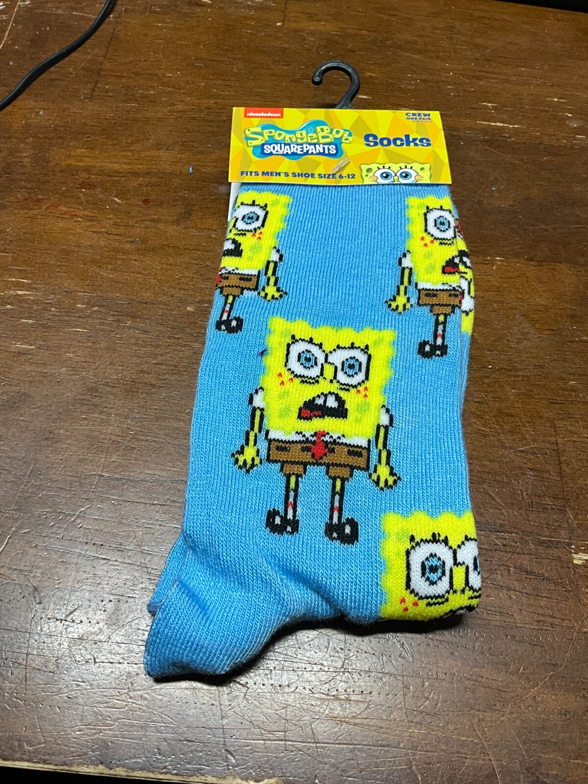 Nickelodeon SpongeBob SquarePants Shoe Size 6-12 Pair of Baby Blue Crew Socks
