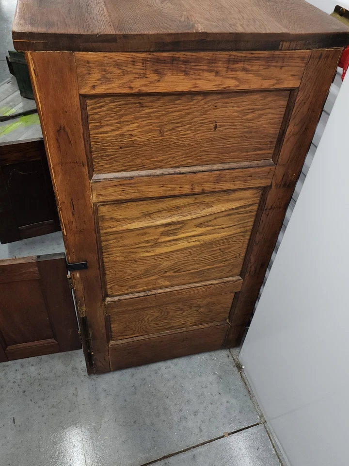 Antique Oak Cabnit - Image 4 of 4