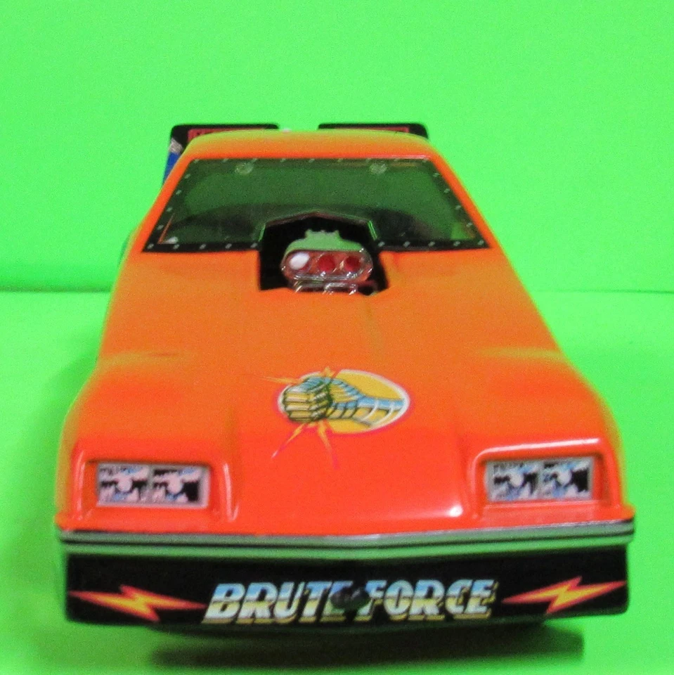 Coche divertido John Force 1978 Monza "Brut Force" escala 1:24 Foto 2 de 4