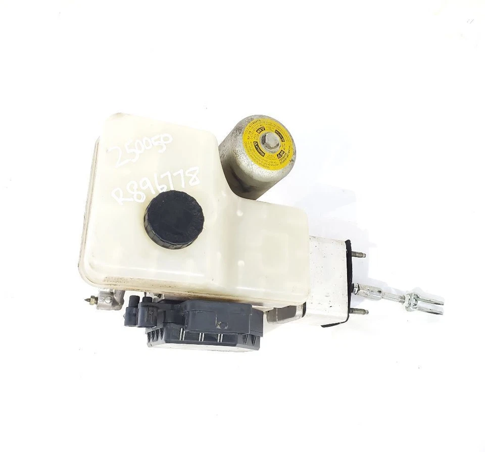 2016 2019 Nissan Titan XD Pro4x OEM 5.0L Cummins Power Brake Booster - Image 2 of 4