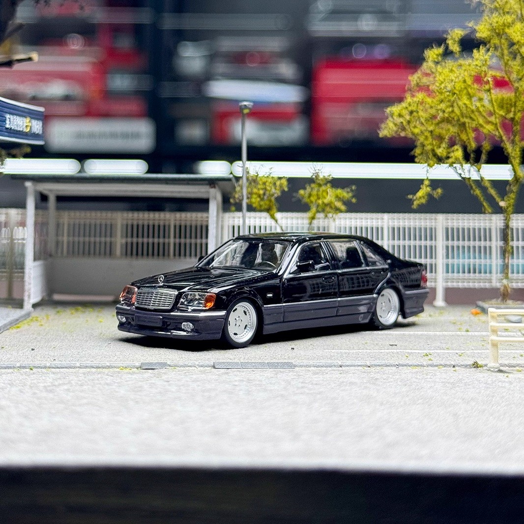 SW 1/64 Scale Mercedes-Benz S600 W140 Black/Grey Diecast Car Model
