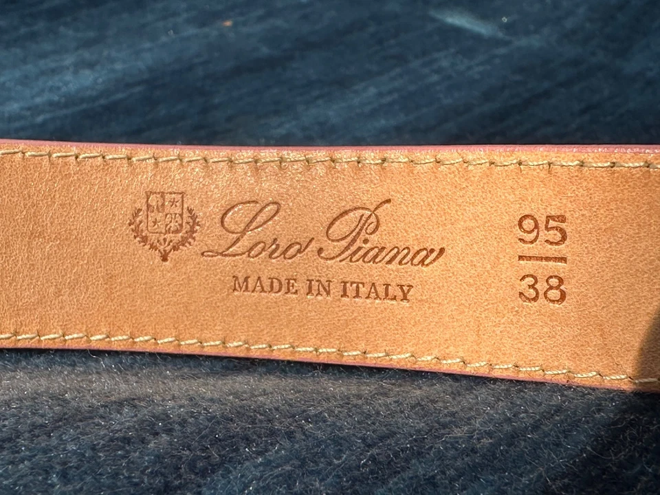 Loro Piana belt ~ Pink suede ~ Size 95/38 ~ Made in Italy - Image 2 of 4
