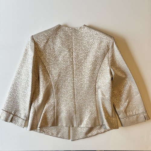 Karen Miller Formal Dress Jacket Ivory Cream Brocade Brooch Closure Rhinestones - Picture 15 of 21
