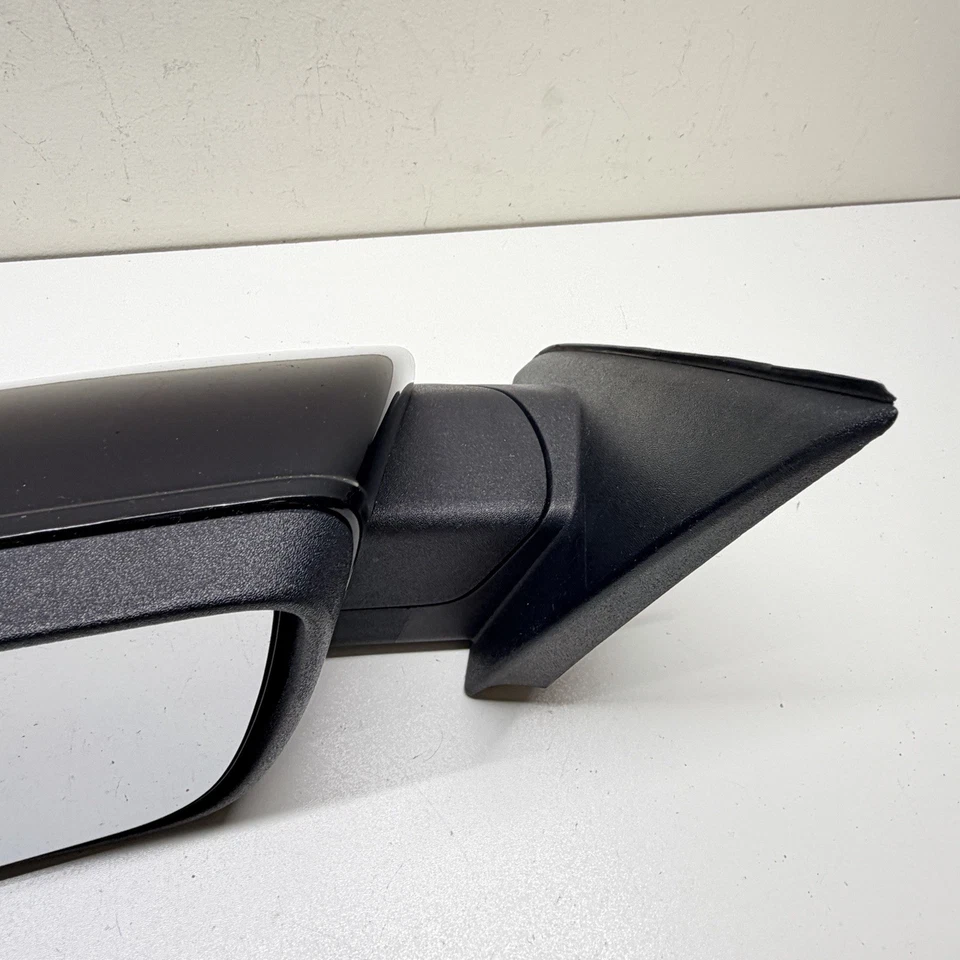 Левое боковое зеркало для Ford Flex 2013–2019 годов от оригинального производителя с черным слепым пятном - Изображение 3 из 4