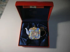 Charlotte Di Vita Miniature Enamel Teapot R547  -  Sleeping Cat -  Harry At Home