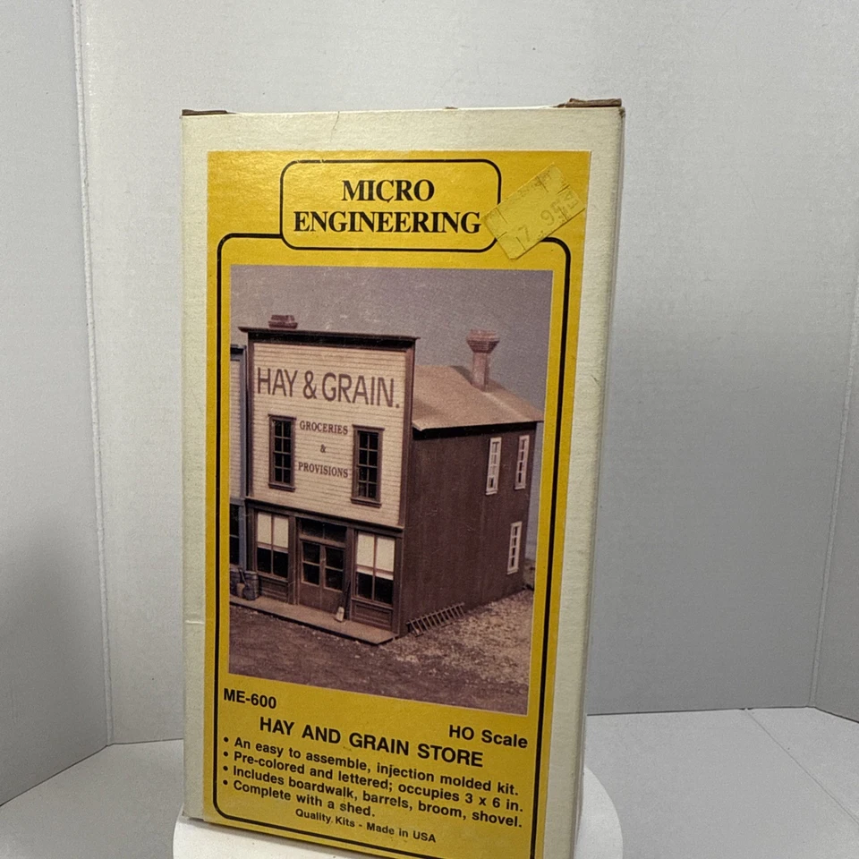 HO Scale ME-600 Micro Engineering Hay and Grain Store KIT    - Image 2 of 2
