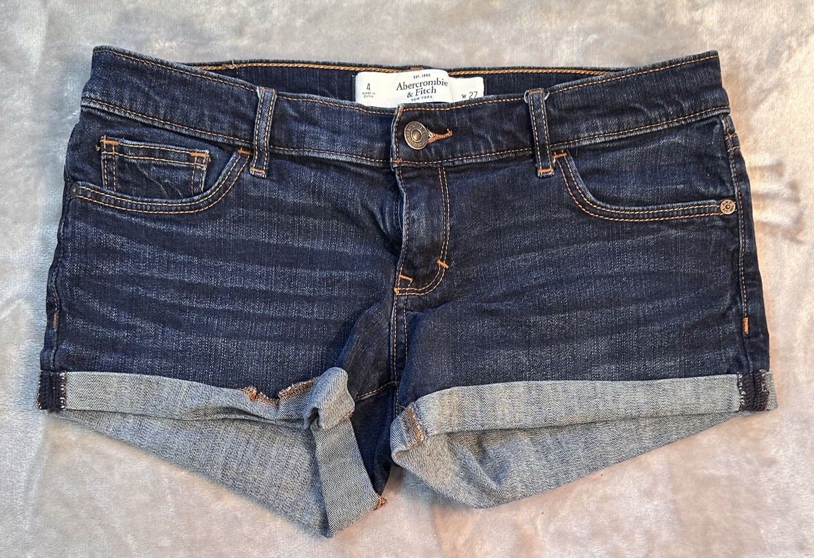 Abercrombie & Fitch A&F Low Rise Dark Denim Jean Cuffed Shorts Women's Sz 4 27