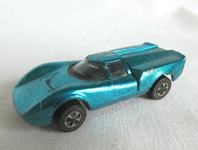 HotWheels LOLA GT70 ホットウィール　ヴィンテージ　1968 Vintage Hot Wheels Redline Lola GT 70 (RARE US CREAMY PINK