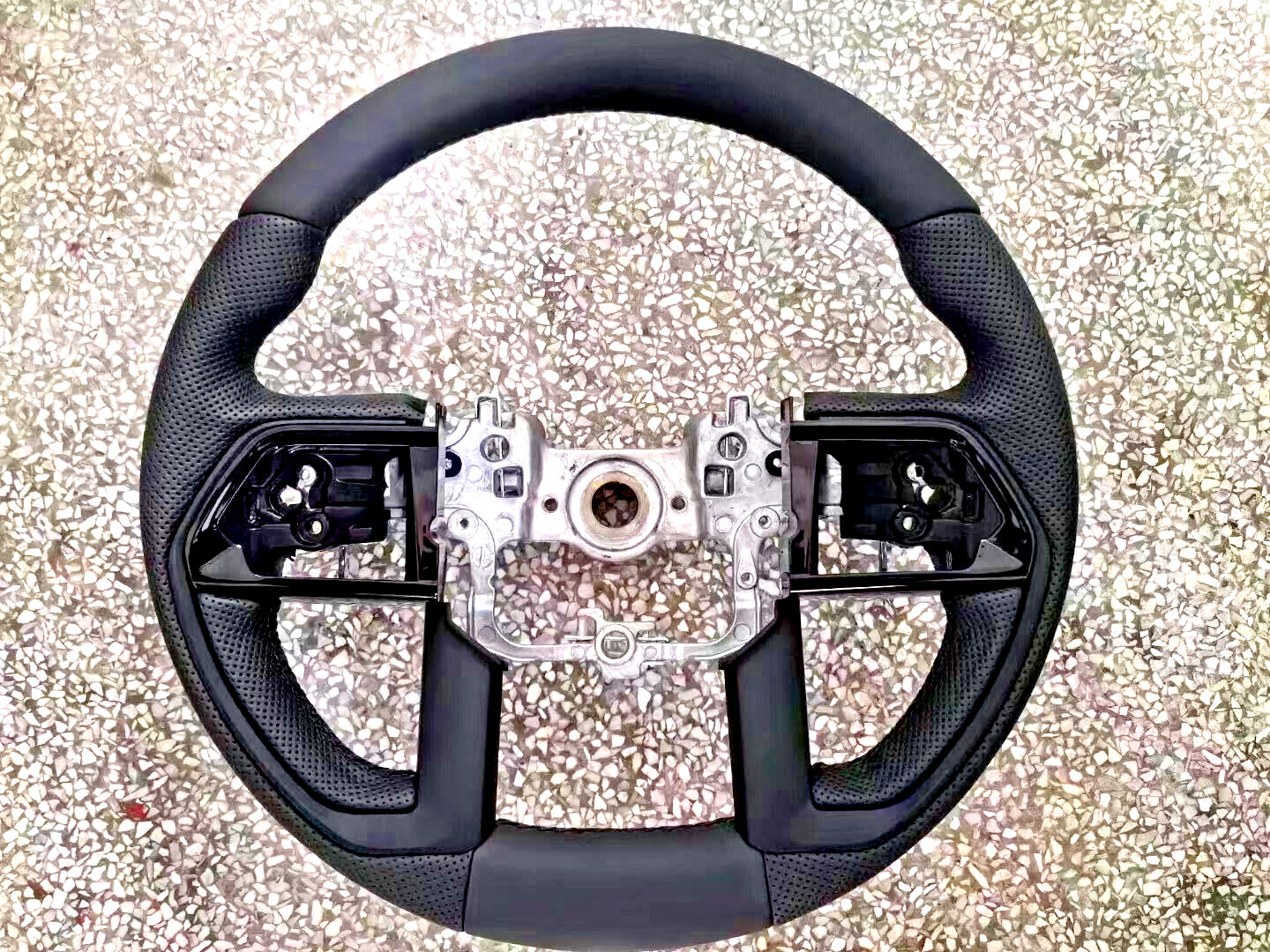 2022-24   Toyota  Tundra Ferrari Style Real Carbon Fiber Racing Steering Wheel