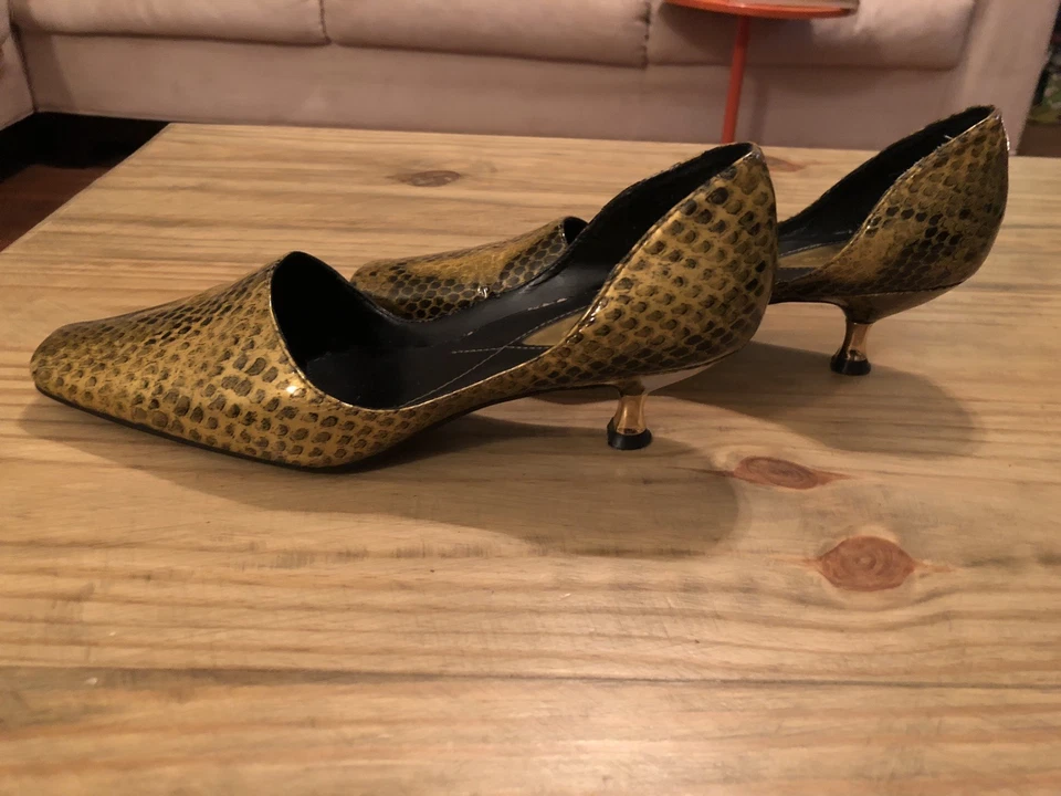 Zapatos Liz Claiborne con estampado animal Foto 3 de 4