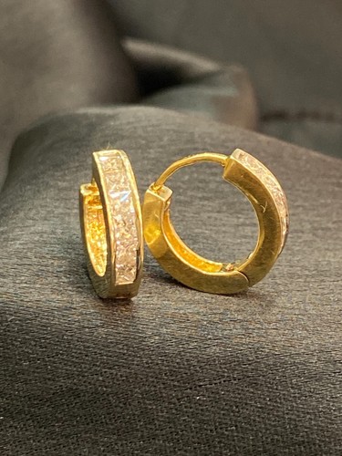 0.96 Cts Princess Cut Natural Diamonds Channel Setting Hoop Earrings In 14K Gold - Picture 8 of 12