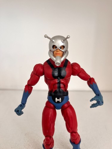 FIGURA DE ACCIÓN ANT-MAN SERIE HOMBRE GIGANTE BAF LEYENDAS DE MARVEL TOY BIZ 2006 - Imagen 2 de 4