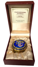 Staffordshire English Halcyon Days 2009 Enamel Christmas Angel  Pill/Trinket Box