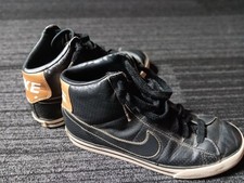 Nike Classic High Top Black and Gold Youth Size 5.5