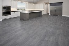 Light Grey Wood Plank Effect Waterproof Slip Resistant Vinyl Lino Flooring Roll
