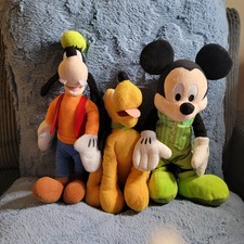 Mickey Mouse And Friends Plush Set