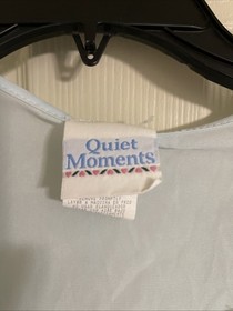 Vtg Quiet Moments Robe size Large  Blue Nylon Floral Satin Collar VTG Lingerie