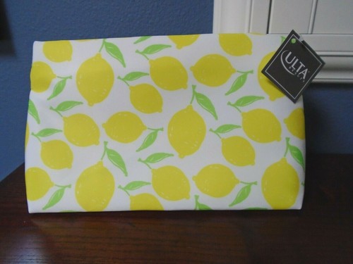 ULTA BEAUTY Yellow Lemon Print Summer Cosmetic Makeup Toiletry Zip Bag NEW