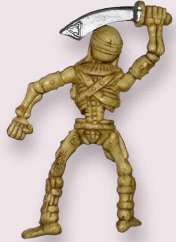 Skeleton Warrior Pirate Fighter Posed 1/32 54 mm RARE - Picture 2 of 2