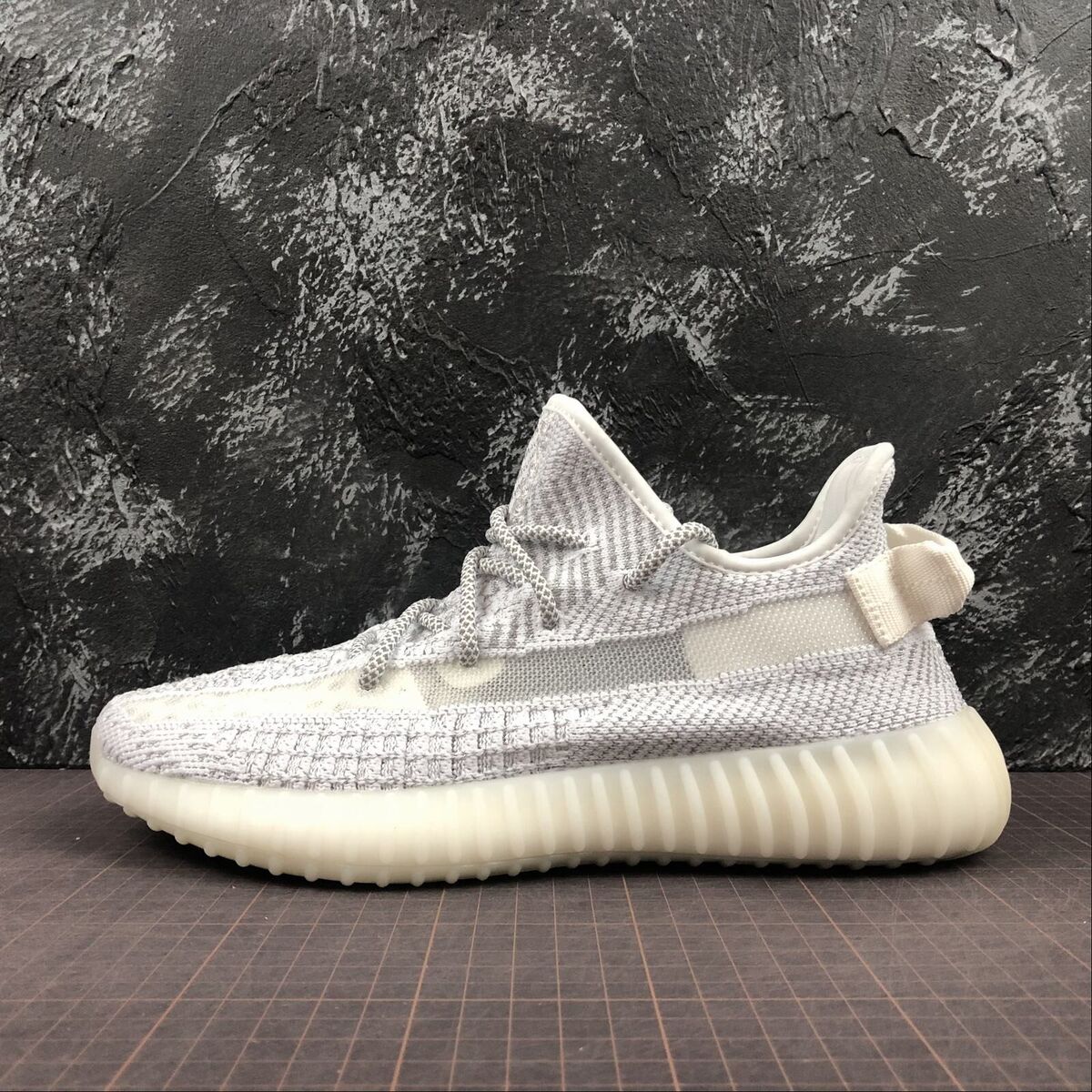 みみー Size 8.5 - adidas Yeezy Boost 350 V2 Static Reflective for