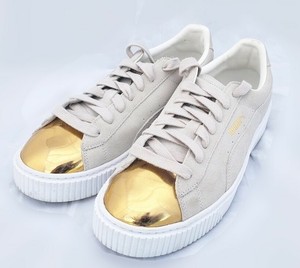 womens beige tennis shoes