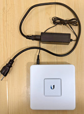 Ubiquiti Networks UniFi Security Gateway USG - White