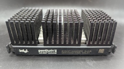 Procesador Intel Pentium II tecnología MMX - Imagen 2 de 4
