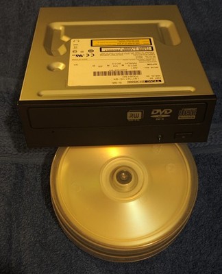 TEAC DV-W5000S CD/DVD Brenner + 25 DVD  R. + 10 RW R. *** GETESTET ***