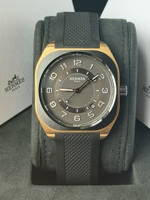 2023 Hermes Watch H08 Rose Gold w/ Black Ceramic Bezel 42 mm SP1