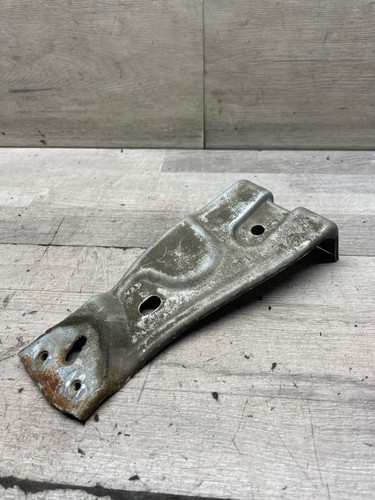 Volkswagen PASSAT B6 2006 Halterung Kotflügel 3C0821141 TNR28725