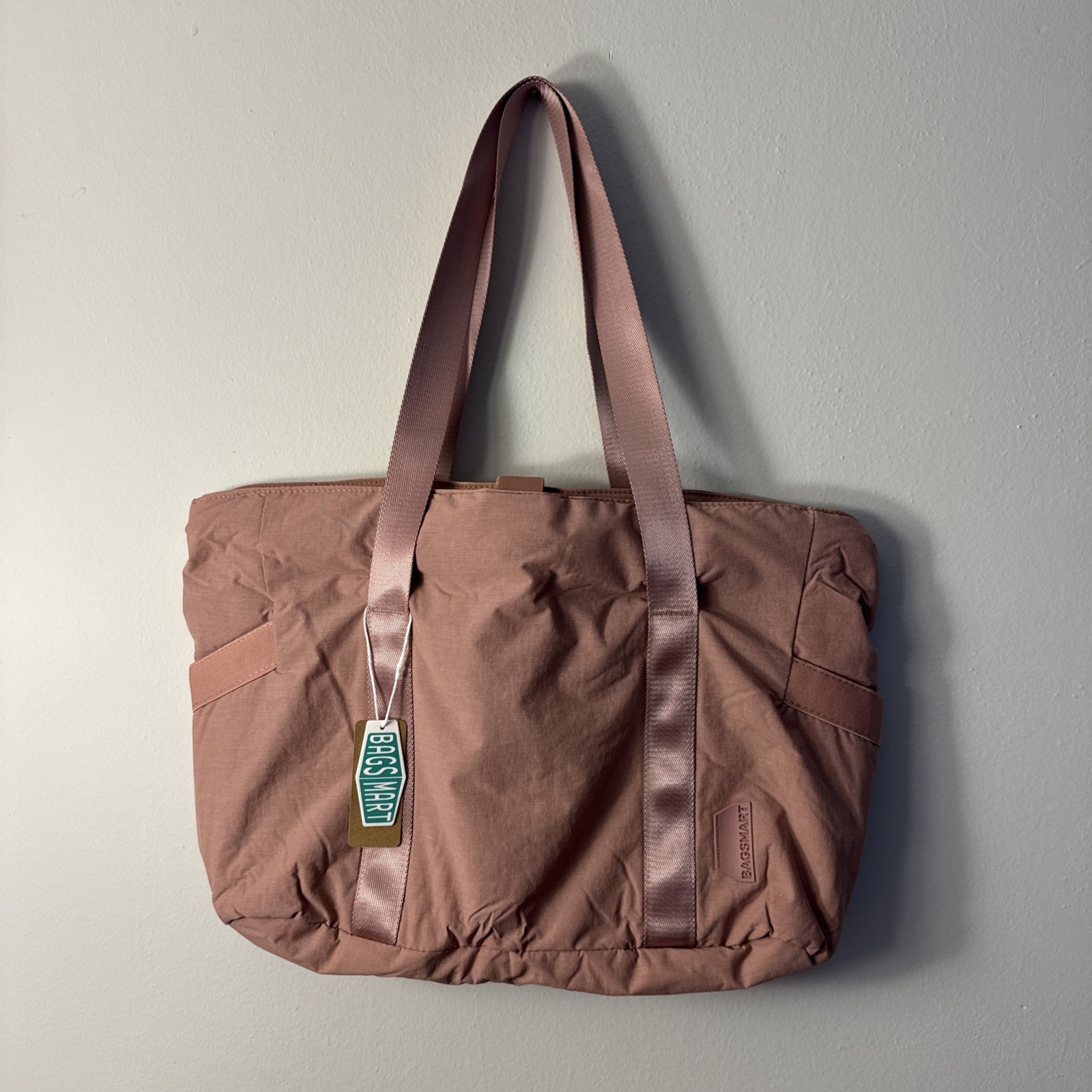 BAGSMART Tote Bag for Women with Zipper, Gym tote with Compa