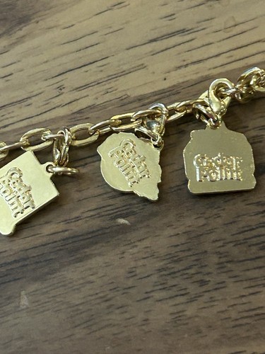 8” CEDAR POINT Charm Bracelet W/ (8) Charms Gold Tone Sandusky, OH Coaster Rides - Picture 10 of 11