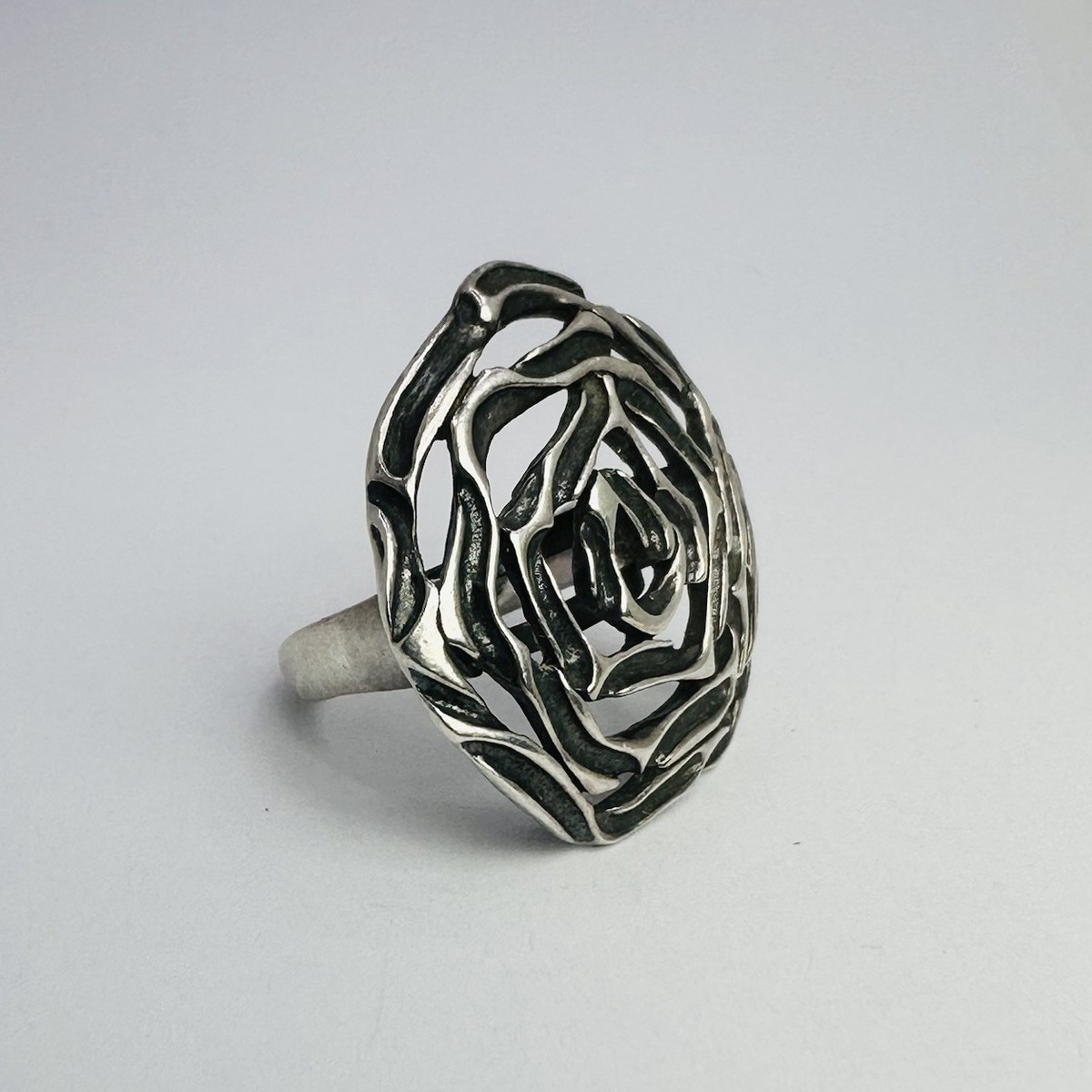 Abstract Blooming Flower Design Sterling Silver Ring Size 8.5 (9g) View 2