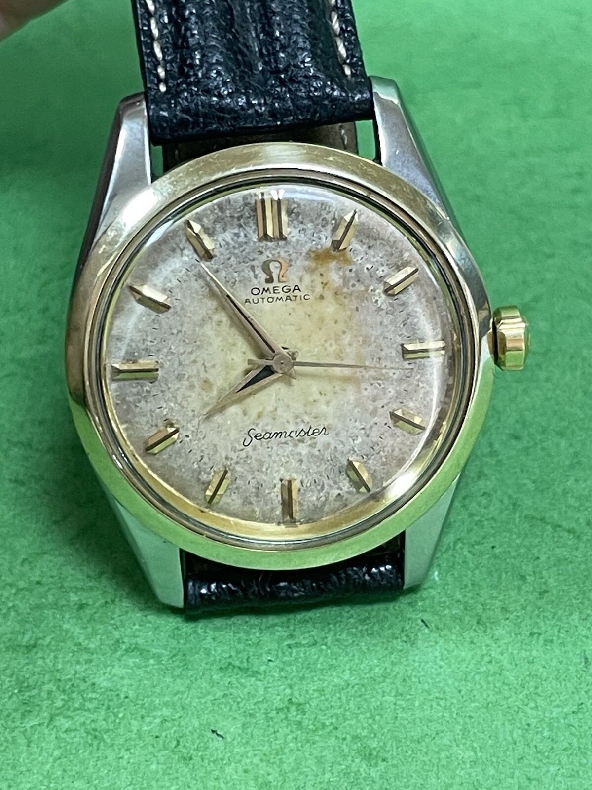 OMEGA 2975-1 Calibre 500 Gold BezelWatch