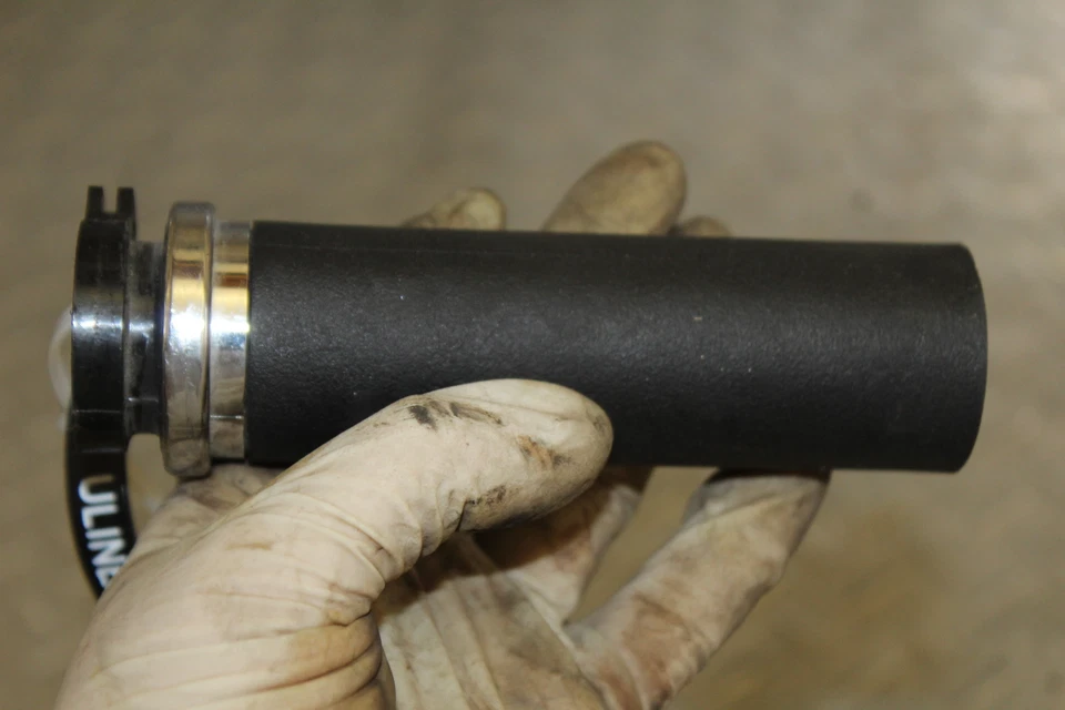 2012 YAMAHA STRYKER XVS1300 APERTO DE ACELERADOR DIREITO - Imagem 3 de 4