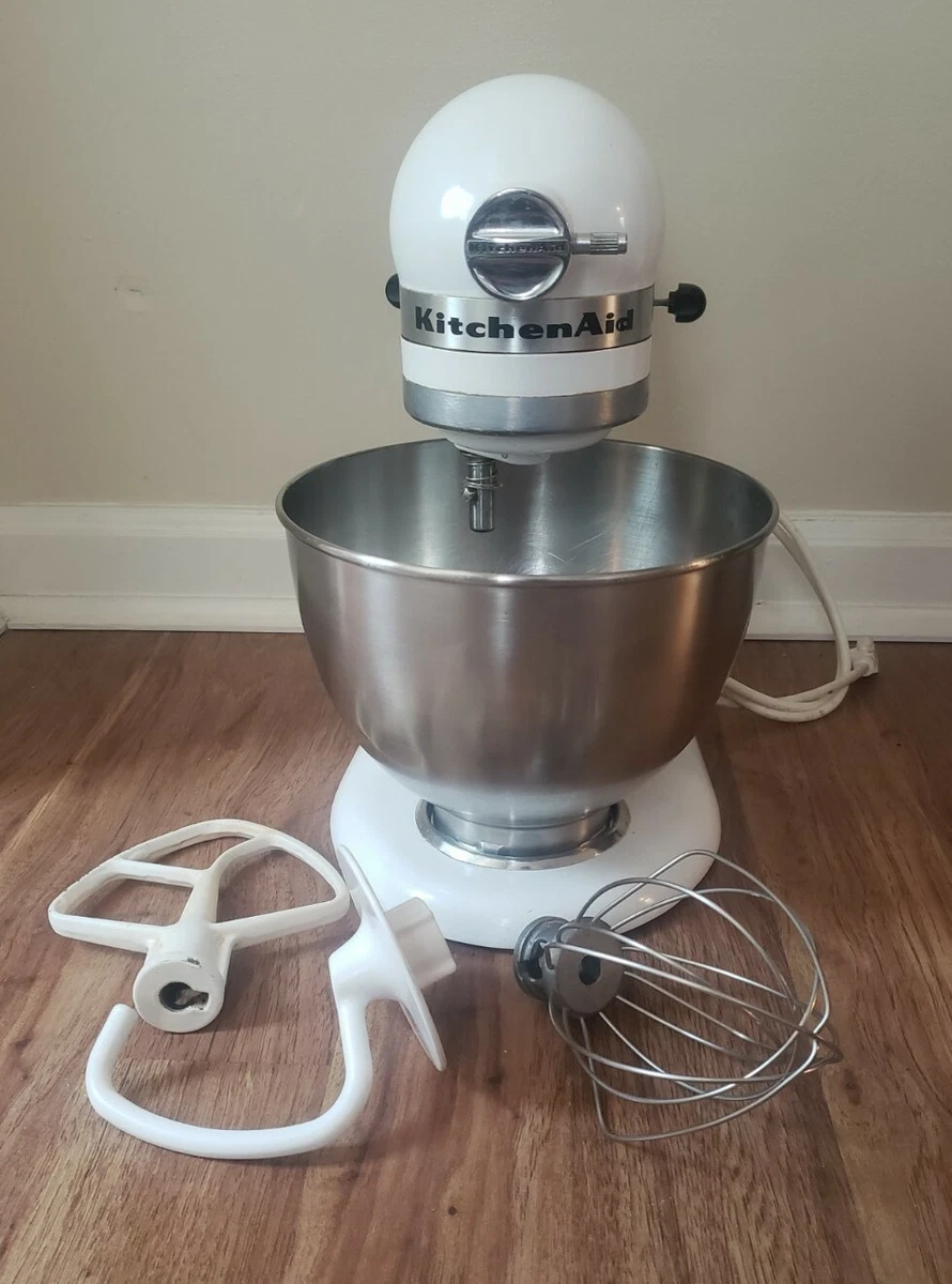 KitchenAid Deluxe 4.5 Quart Tilt-Head Stand Mixer