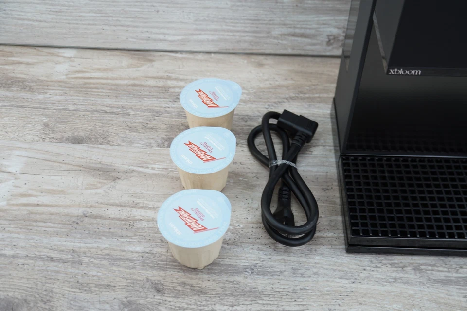 xBloom Studio Cafetera Automática con Molinillo Incorporado, Negro Medianoche Foto 2 de 4